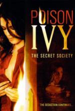 Film Jedovatý břečťan 4: Tajné společenství (Poison Ivy: The Secret Society) 2008 online ke shlédnutí