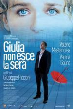 Film Giulia nechodí večer ven (Giulia non esce la sera) 2009 online ke shlédnutí